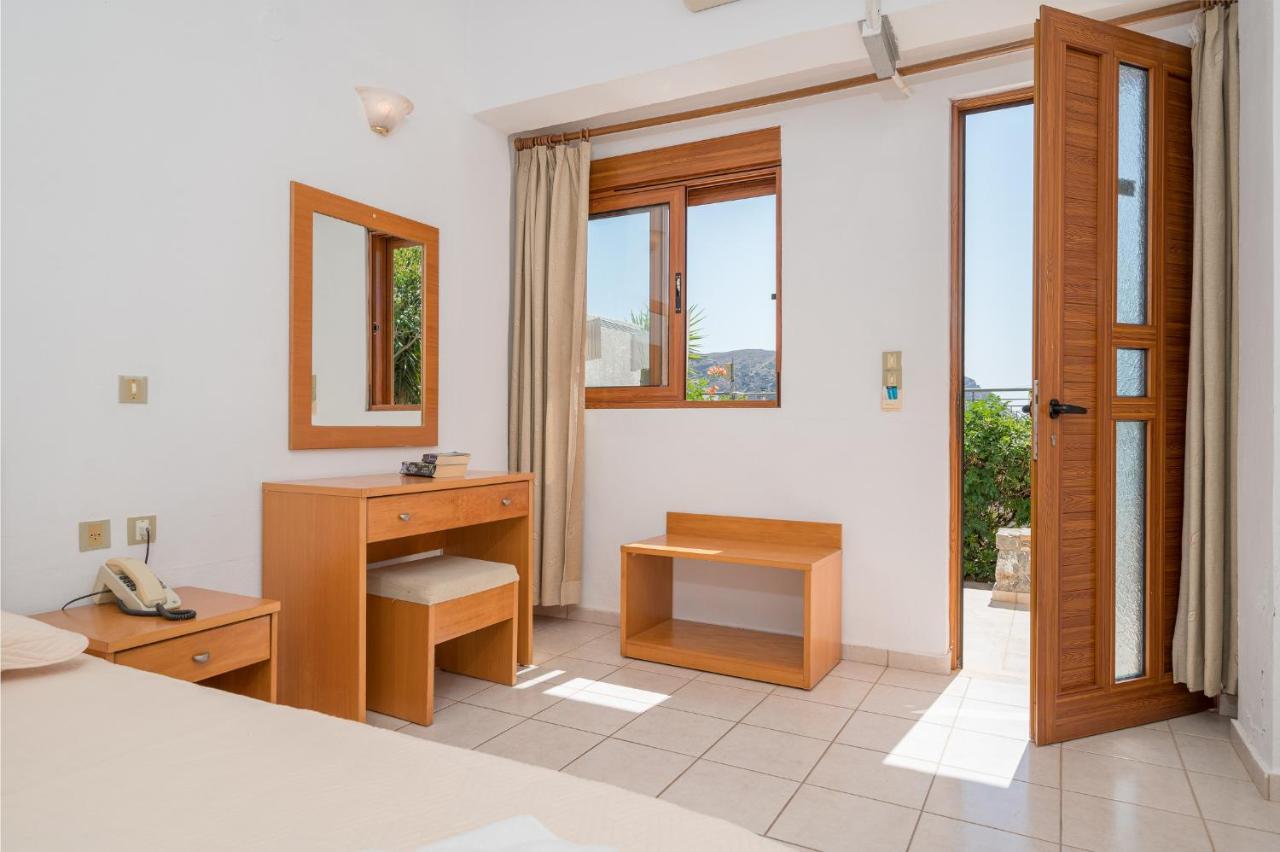 Adonis Hotel Agia Galini  Luaran gambar